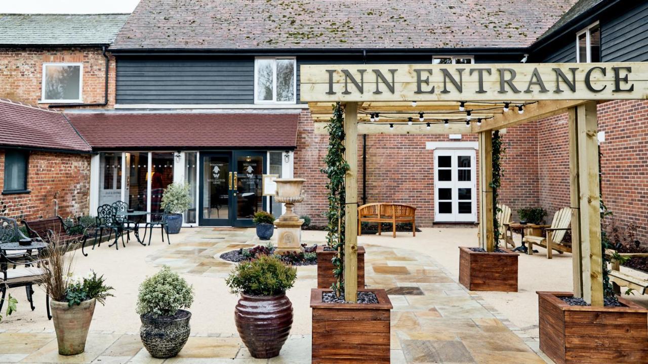 فندق The Wellington Arms - Basingstoke-Reading هيكفيلد المظهر الخارجي الصورة